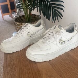 Woman’s Nike sneakers